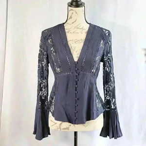 NWOT ASTR The Label Size S Blue lace button front long bell sleeve peasant blous